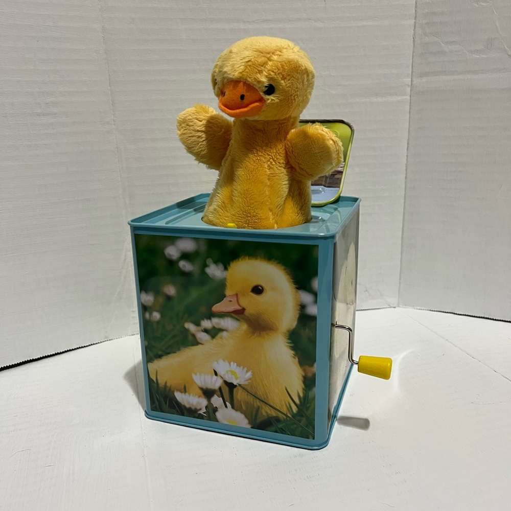 SOLD! SOLD! SOLD! SOLD! Schylling Baby Duck Jack In The Box 🪿💛🦆